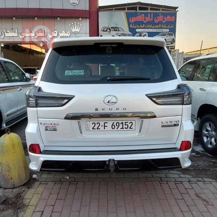 لكزس LX